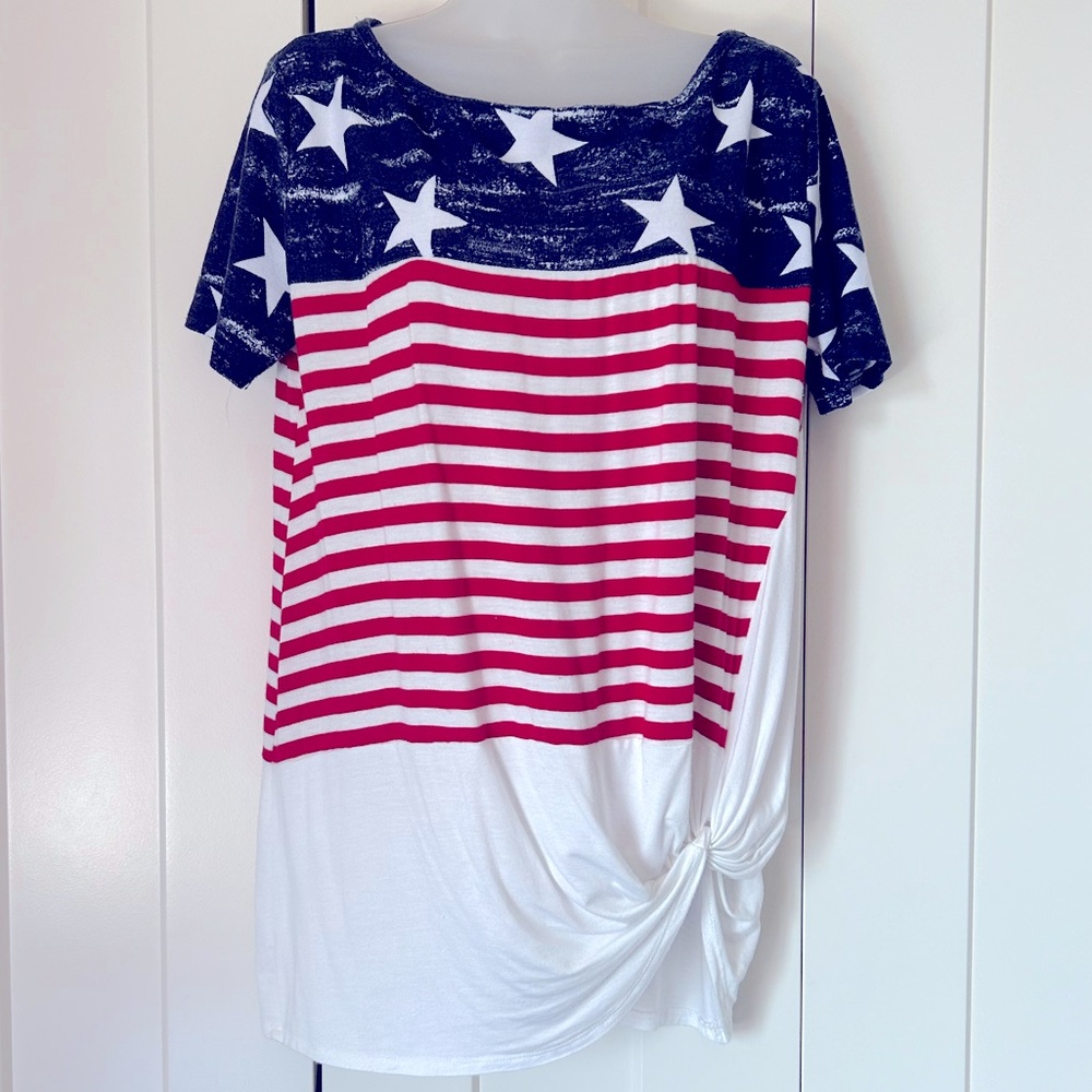 A.gain patriotic oversized tee with knot hem M
